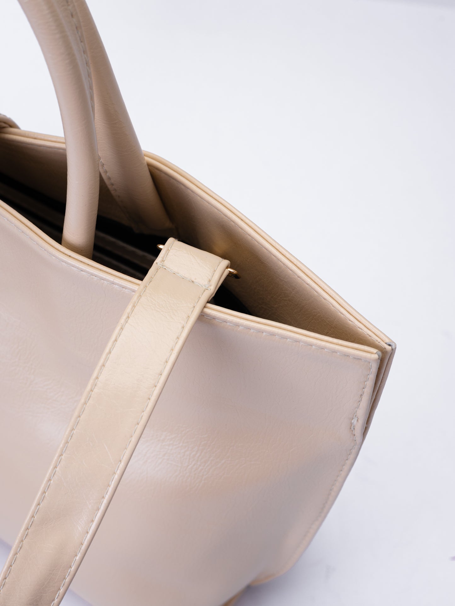 Minimal Glossy Handbag with Gold Accent