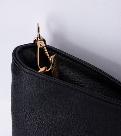 Bow-Inspired Shoulder Bag with Gold Chain